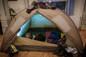 Das Zelt mit Hund